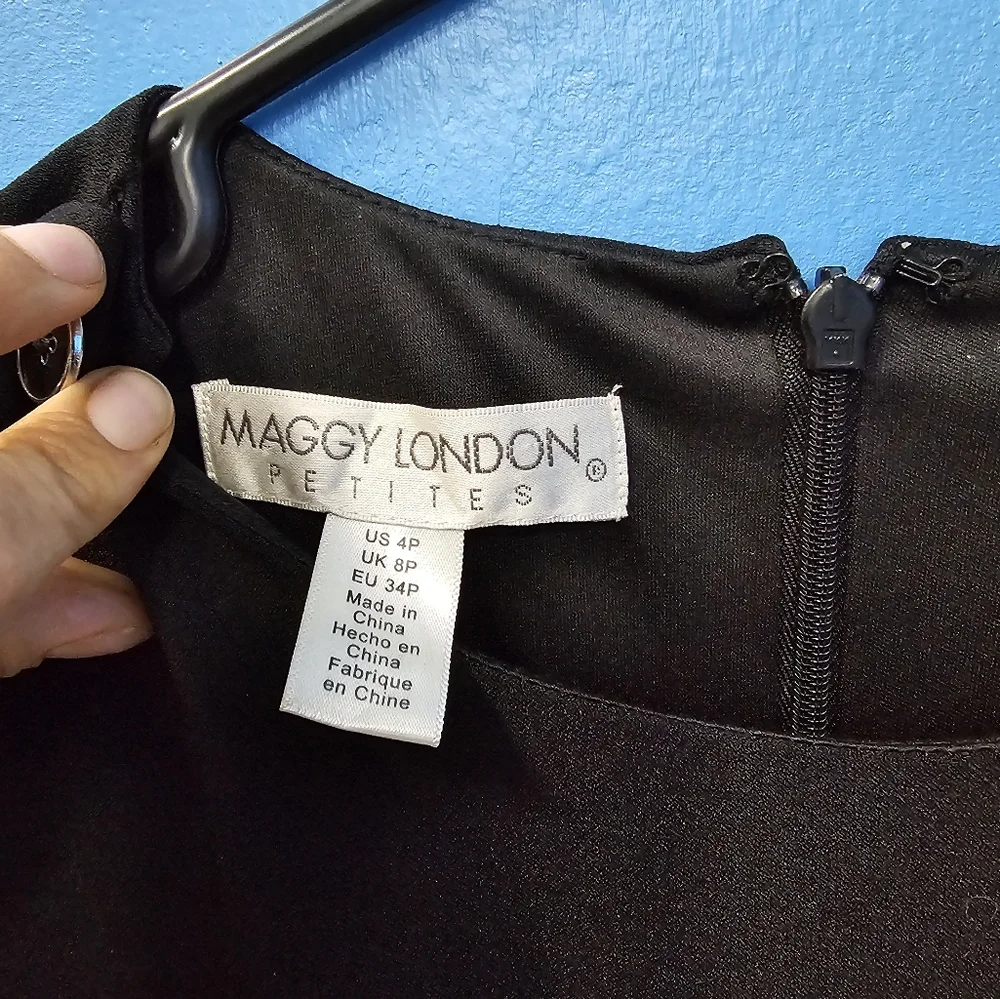 Maggy London Petites Short Dress Black and White - Picture 7 of 11